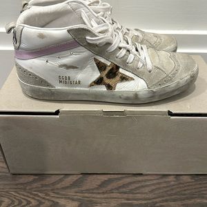 SSENSE exclusive color golden goose mid star